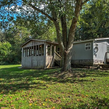 Ooltewah Cabin With Grill, Pool Table And Porch! المظهر الخارجي الصورة