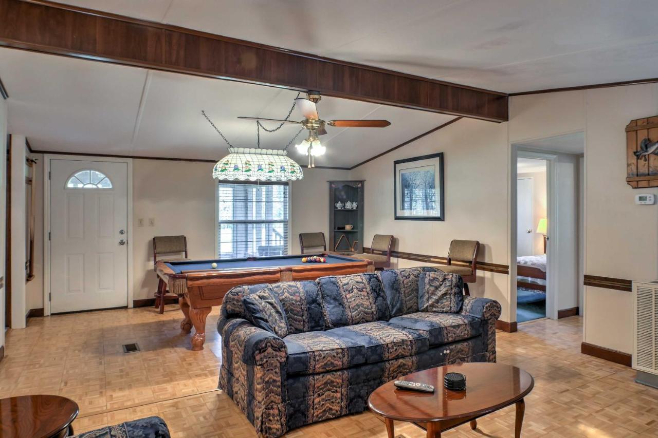 Ooltewah Cabin With Grill, Pool Table And Porch! المظهر الخارجي الصورة