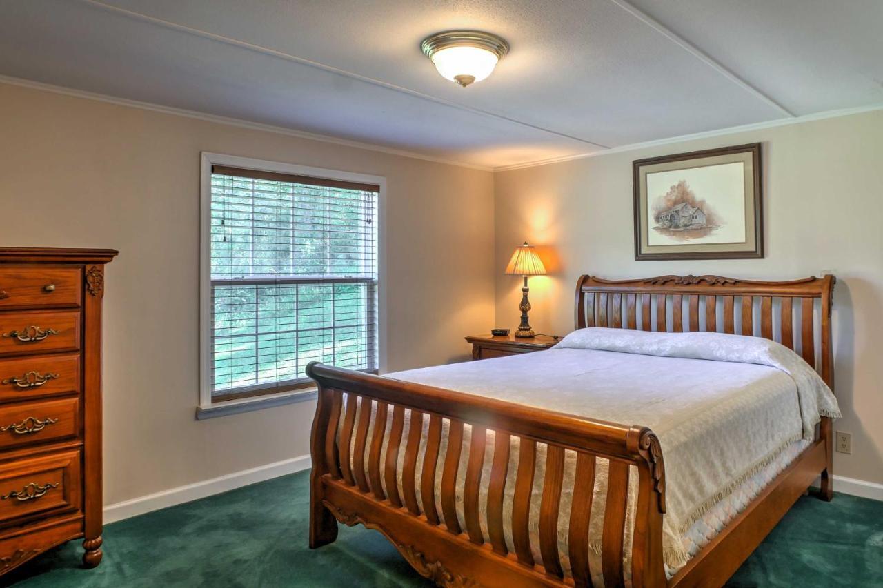 Ooltewah Cabin With Grill, Pool Table And Porch! المظهر الخارجي الصورة
