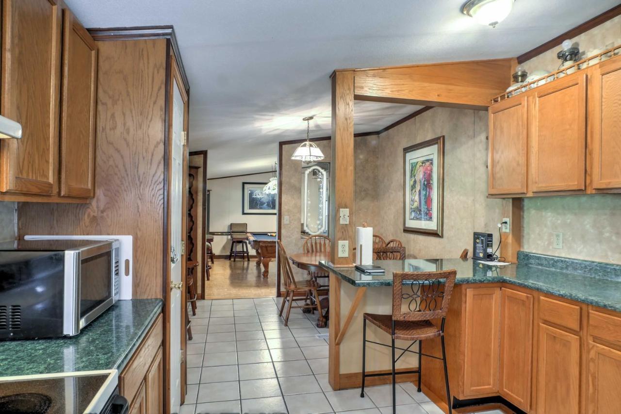 Ooltewah Cabin With Grill, Pool Table And Porch! المظهر الخارجي الصورة